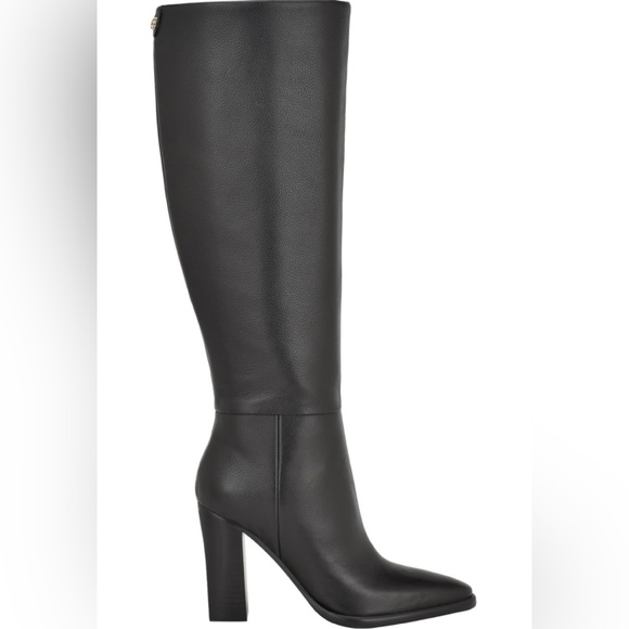 New in box GUESS Women’s Knee High Boot - Picture 2 of 7